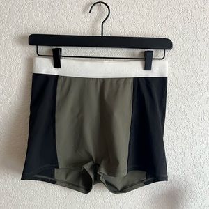 SuperForm 1.5” Bloomer Outdoor Voices